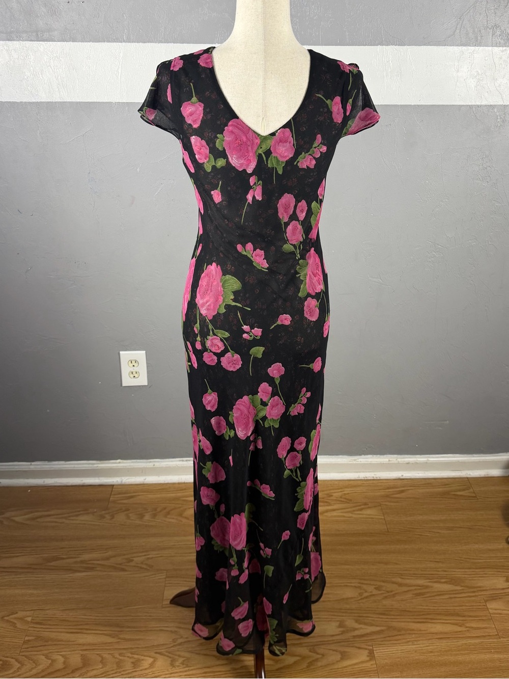 Black Floral V-Neck Maxi Dress with Pink Roses Reversible small-medium